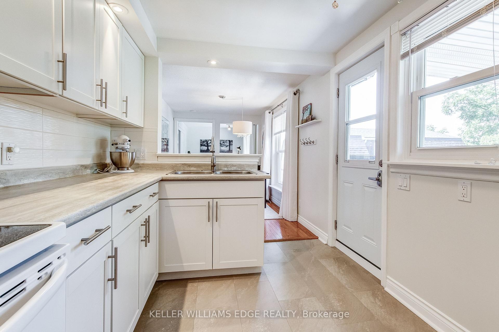 Photo 16 of 24 Marlow Avenue, Grimsby, Grimsby East — HOMEH
