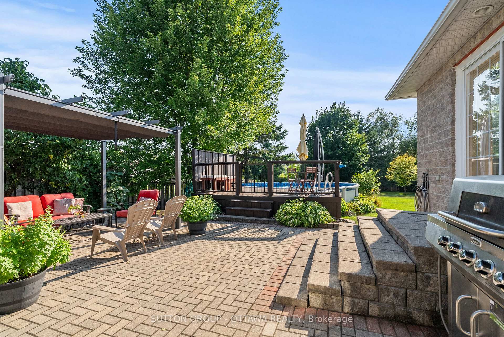 Photo 3 of 1528 Back Place Avenue, Ottawa, Greely — HOMEH