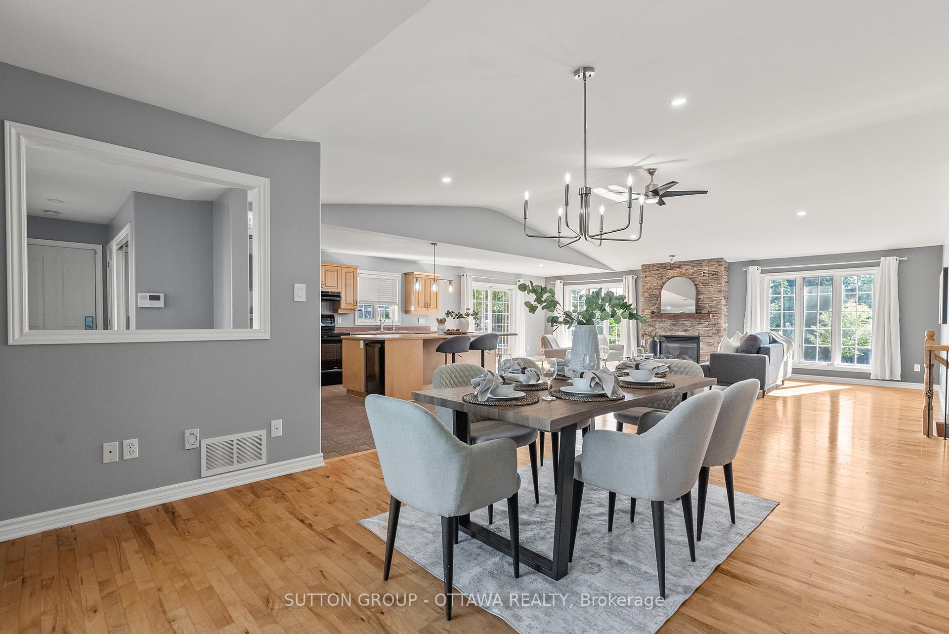 Photo 13 of 1528 Back Place Avenue, Ottawa, Greely — HOMEH