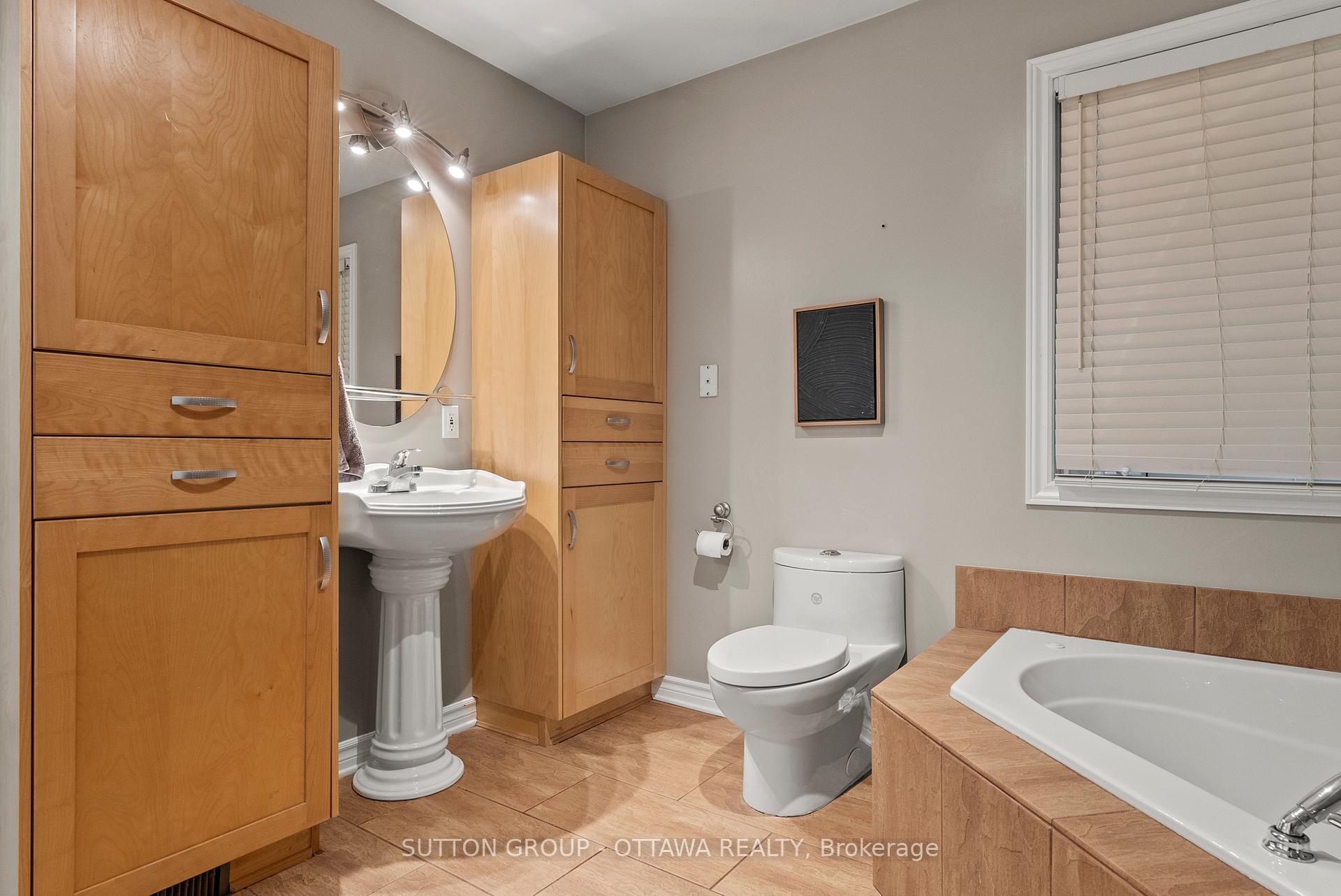 Photo 20 of 1528 Back Place Avenue, Ottawa, Greely — HOMEH