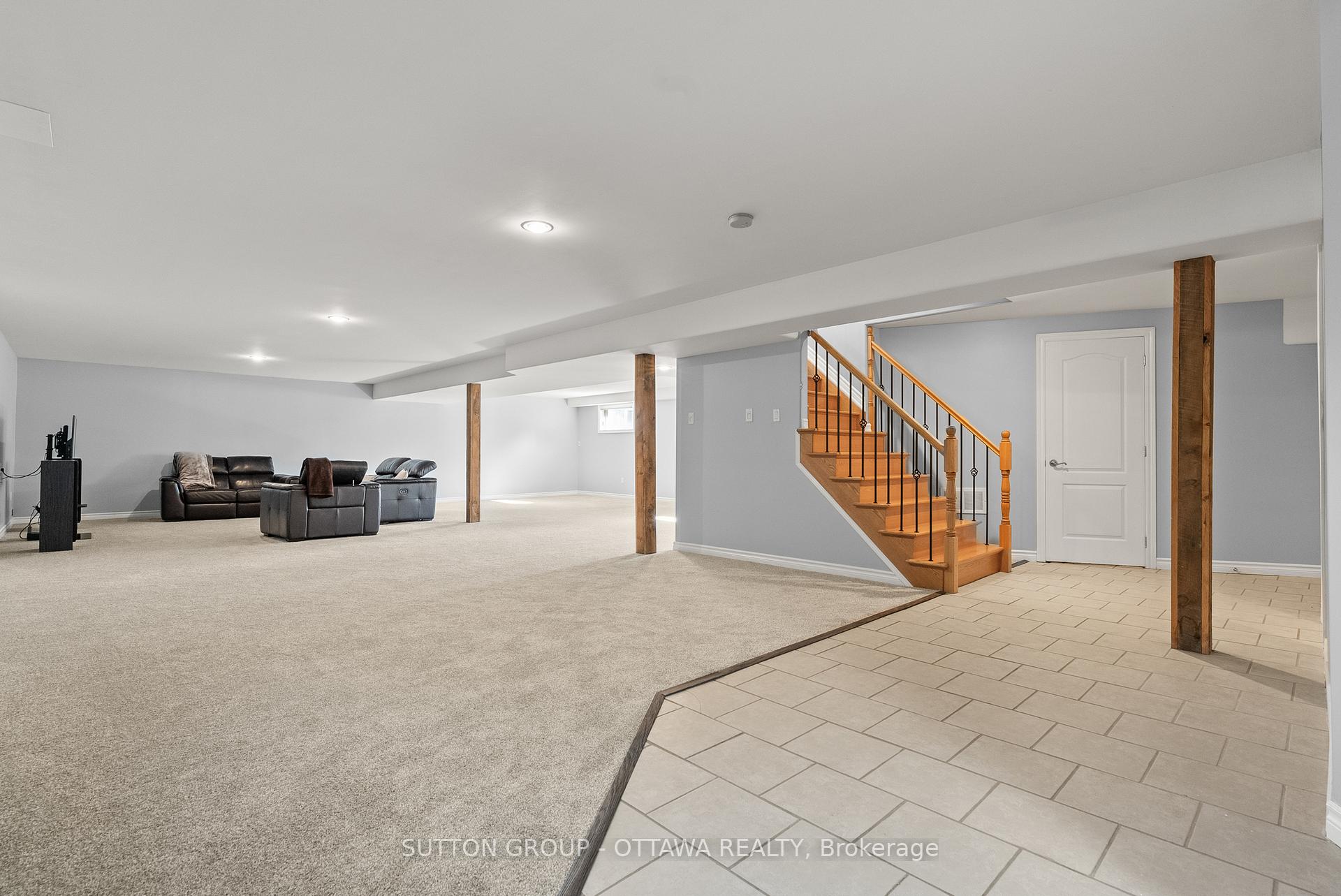 Photo 24 of 1528 Back Place Avenue, Ottawa, Greely — HOMEH