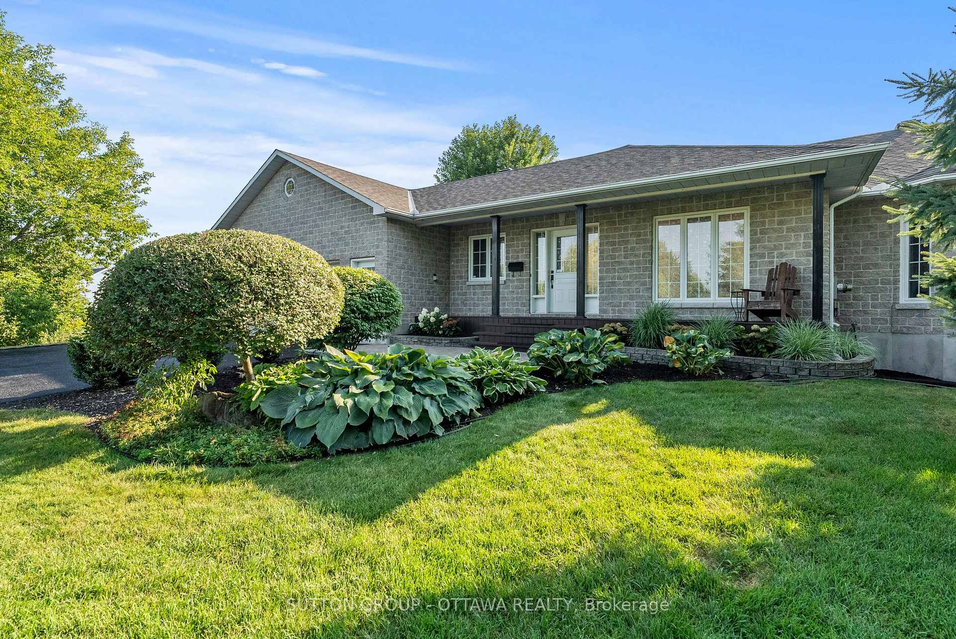 Photo 33 of 1528 Back Place Avenue, Ottawa, Greely — HOMEH