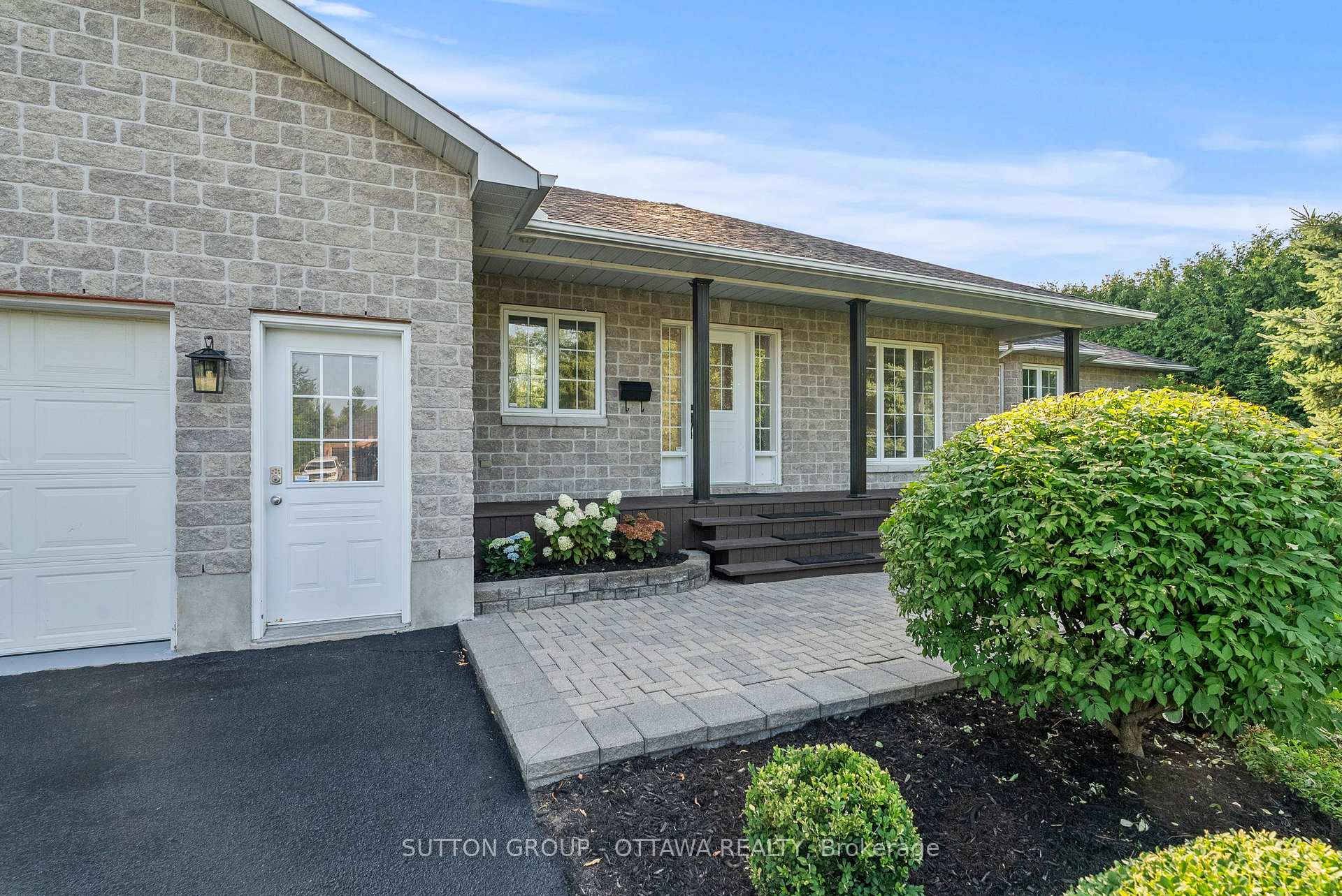 Photo 34 of 1528 Back Place Avenue, Ottawa, Greely — HOMEH