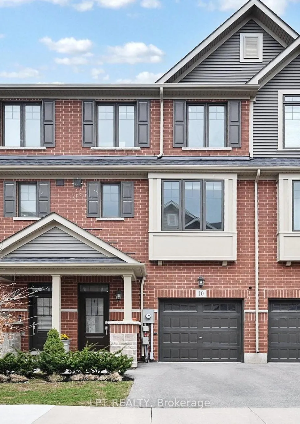 Front of 10 Snowberry Lane