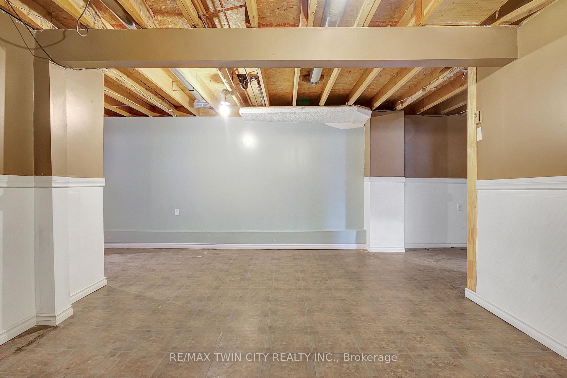 Photo 16 of 16 Ann Street, Brant, Paris — HOMEH