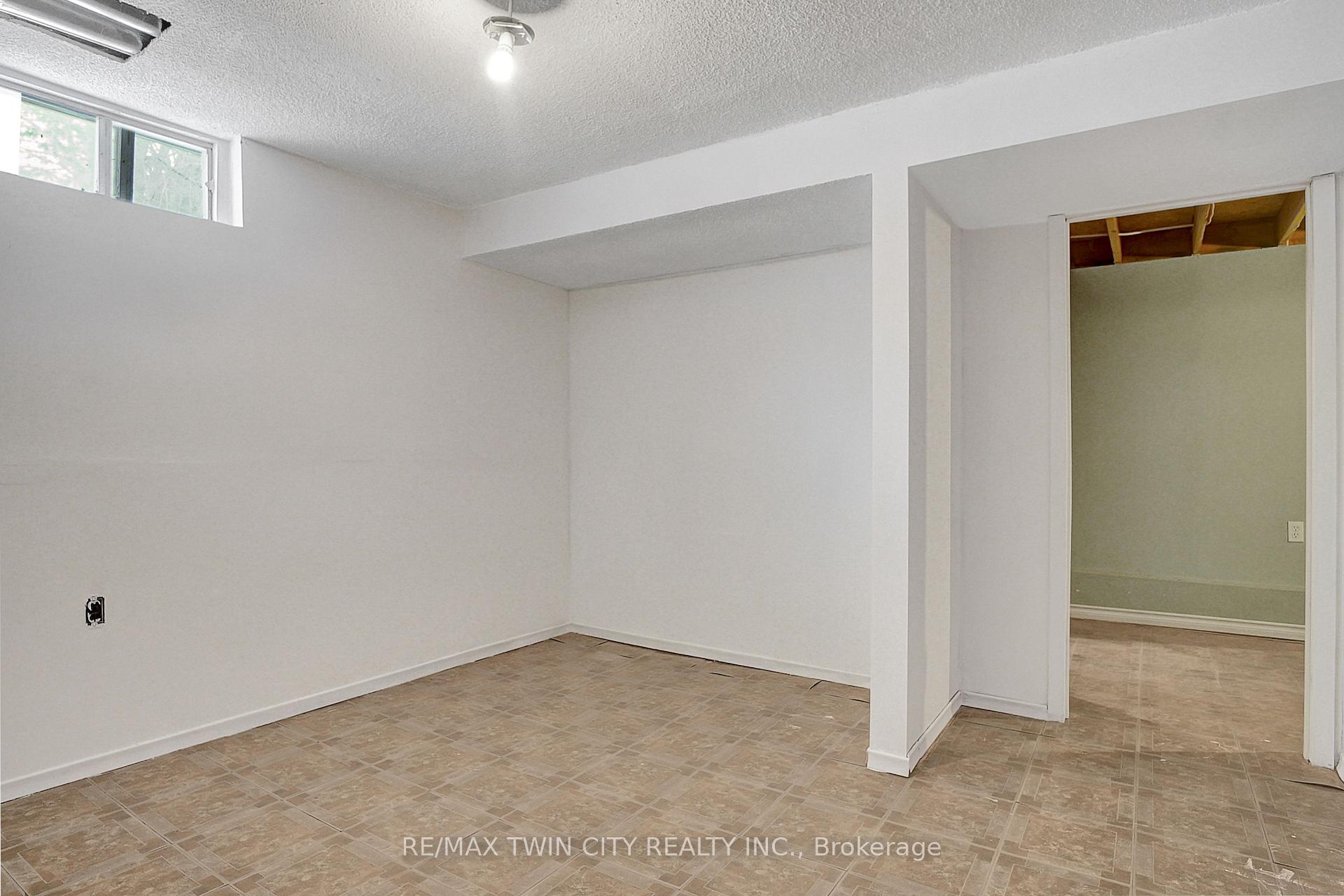 Photo 18 of 16 Ann Street, Brant, Paris — HOMEH