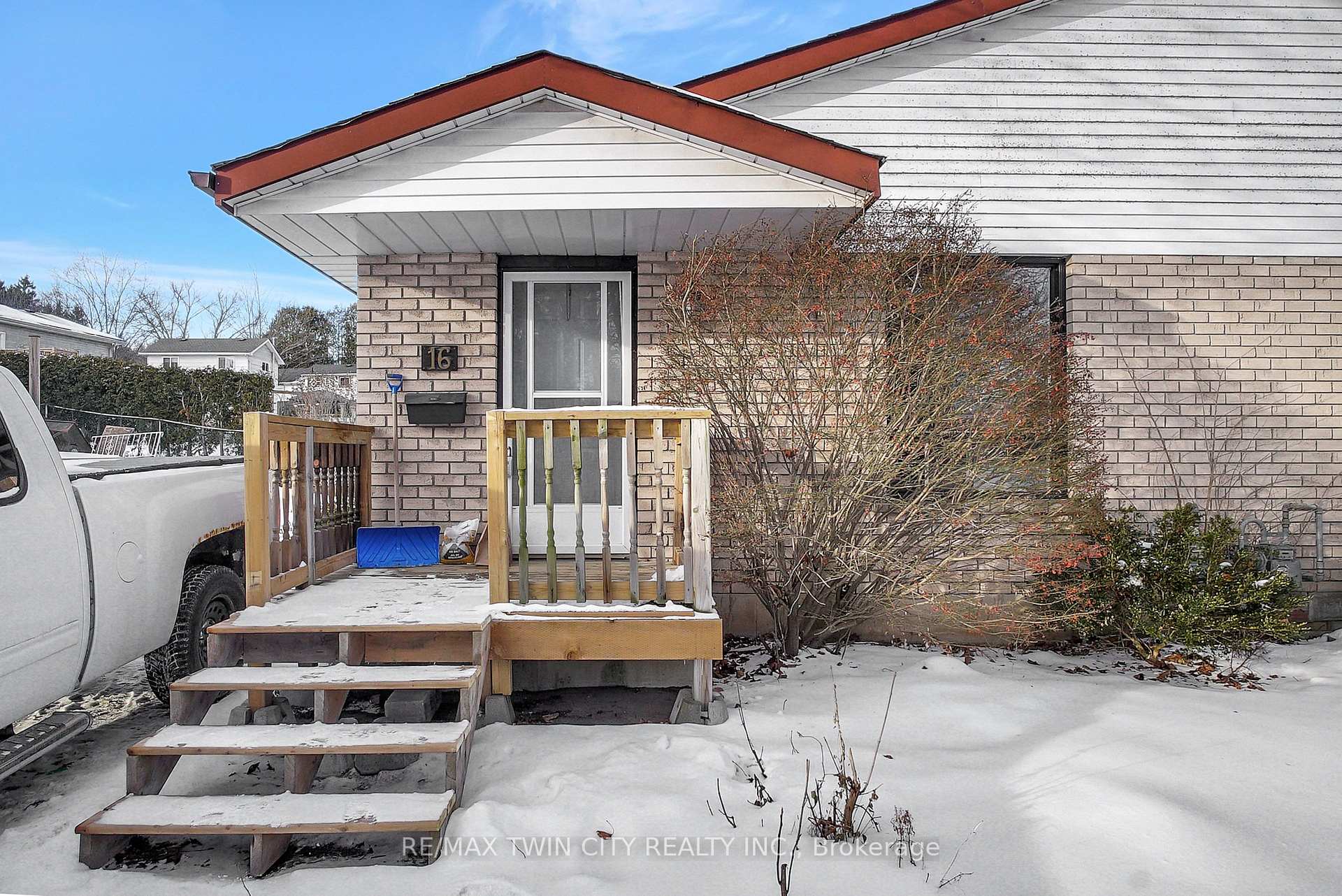 Photo 23 of 16 Ann Street, Brant, Paris — HOMEH