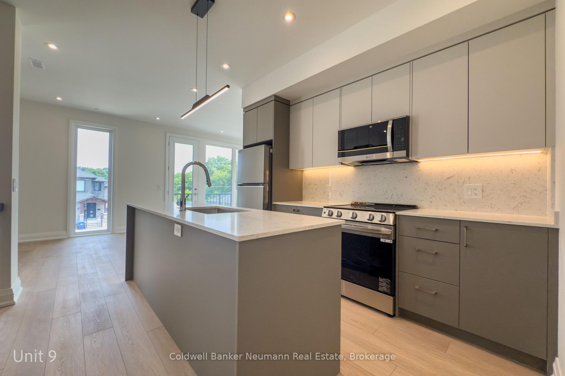 Photo 10 of Unit 9, 14 Stevenson Street N, Guelph, St. George's — HOMEH