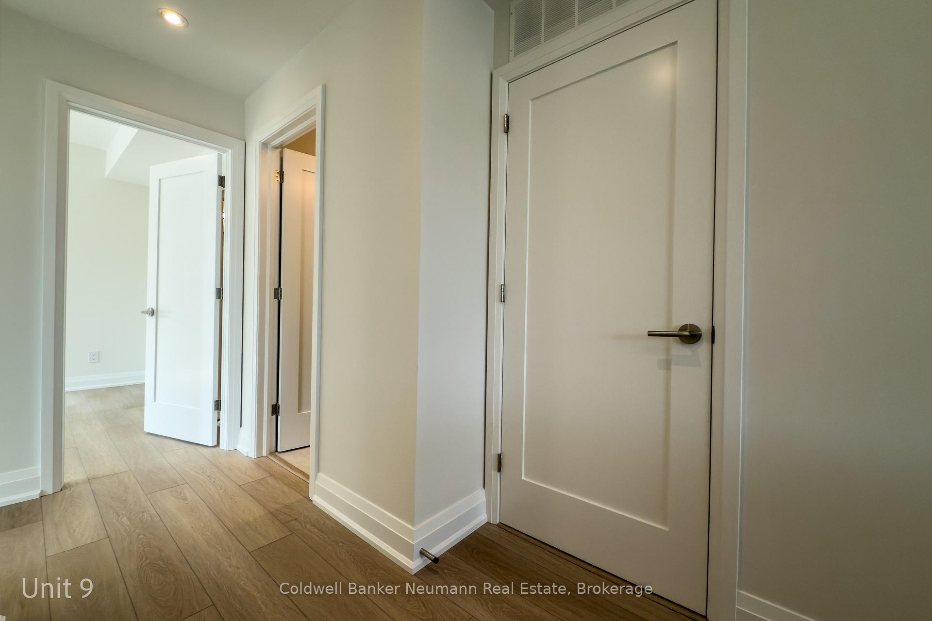 Photo 11 of Unit 9, 14 Stevenson Street N, Guelph, St. George's — HOMEH