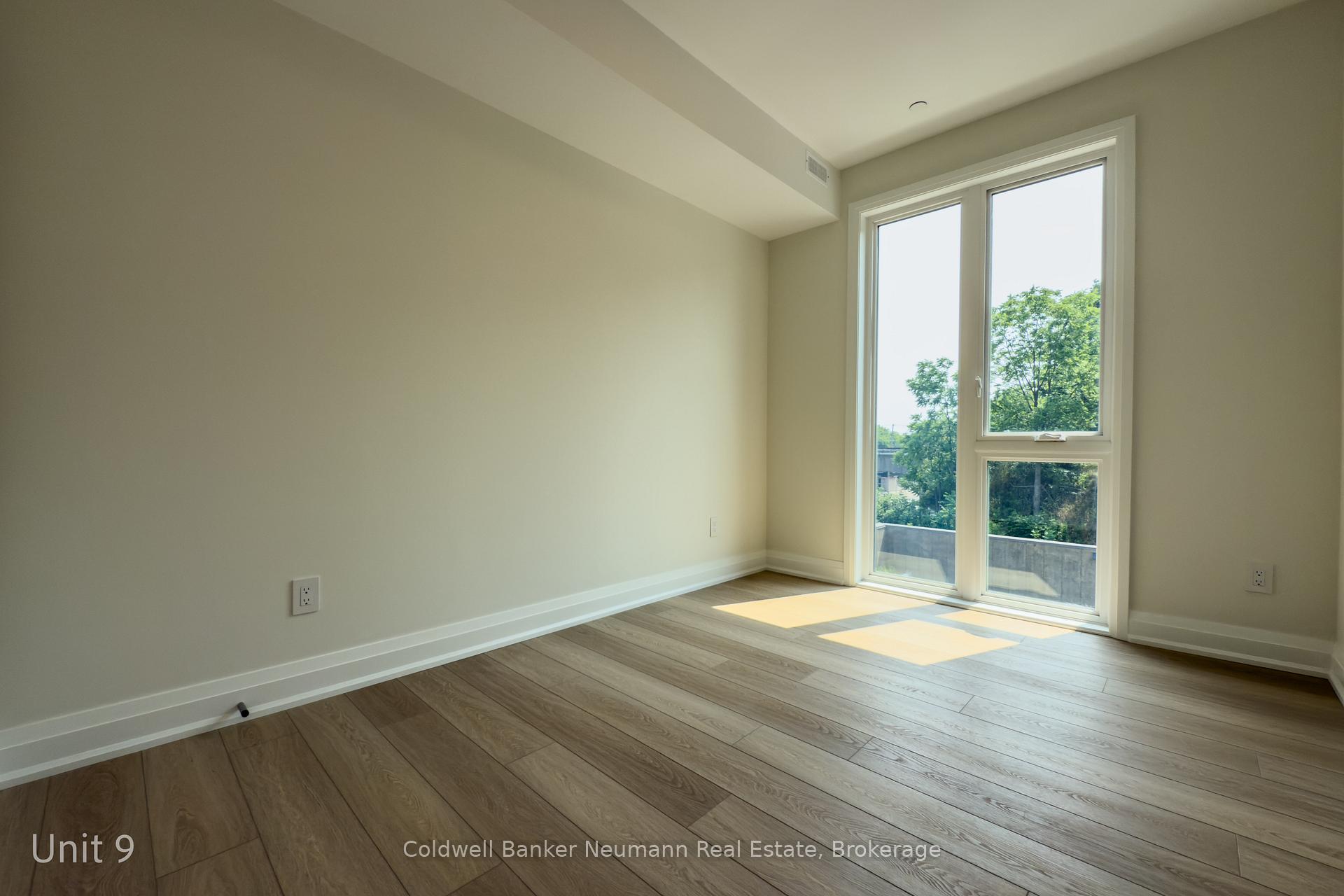 Photo 13 of Unit 9, 14 Stevenson Street N, Guelph, St. George's — HOMEH