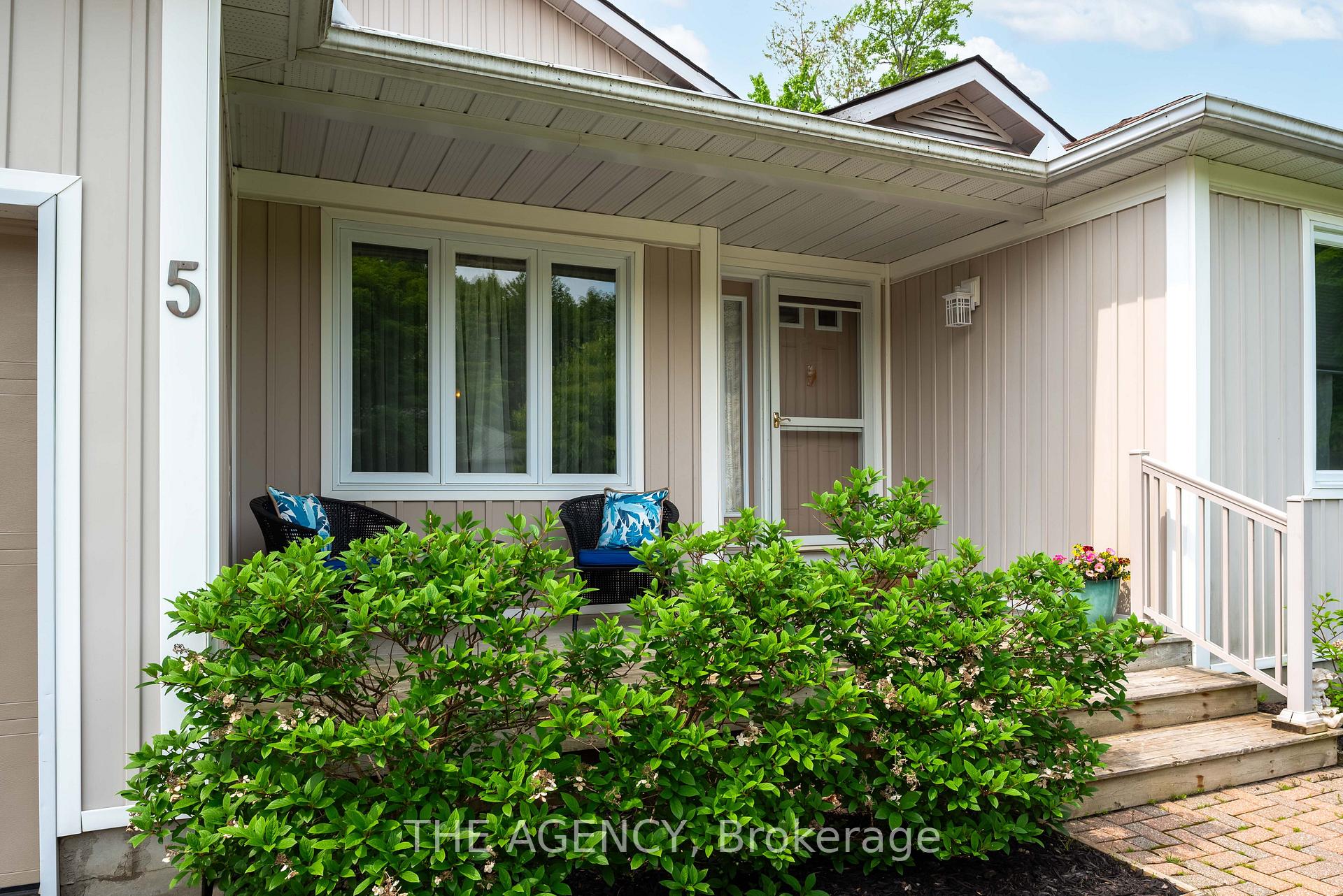 Photo 2 of 5 Springwood Crescent, Gravenhurst, Muskoka (S) — HOMEH