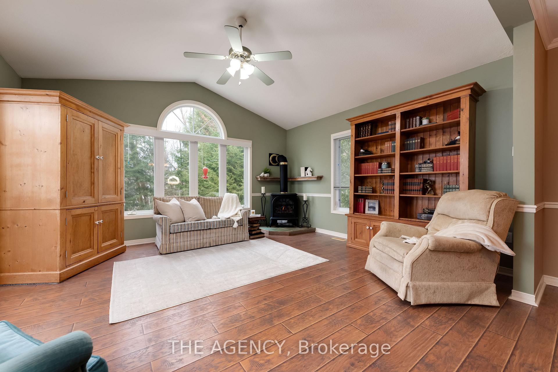 Photo 5 of 5 Springwood Crescent, Gravenhurst, Muskoka (S) — HOMEH