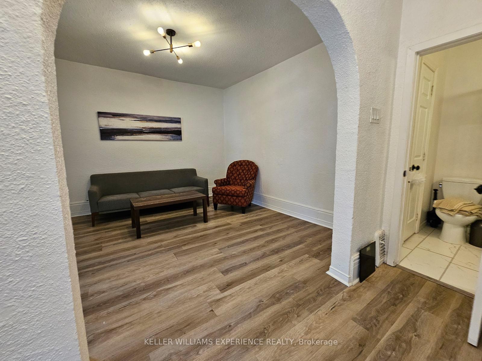 Photo 6 of Unit 1, 29 Peel Street, Barrie, City Centre — HOMEH