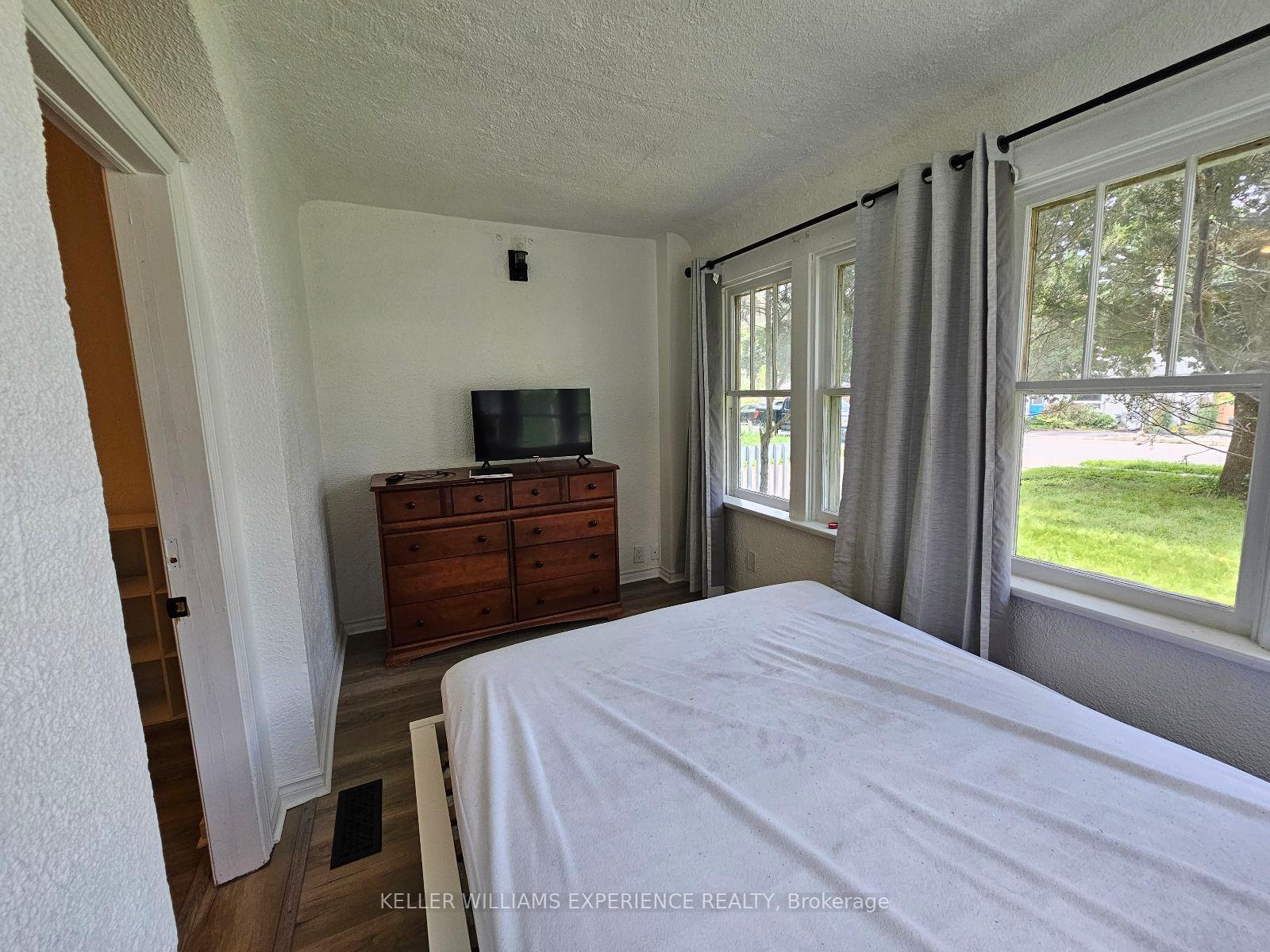 Photo 12 of Unit 1, 29 Peel Street, Barrie, City Centre — HOMEH