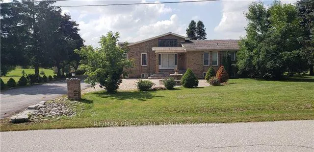 Photo 1 of 16 Beamish Court, Brampton, Toronto Gore Rural Estate — HOMEH
