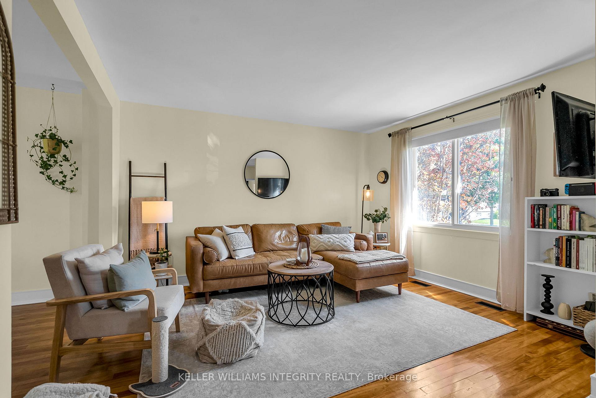 Photo 7 of 31 Dunbar Avenue, Cornwall — HOMEH