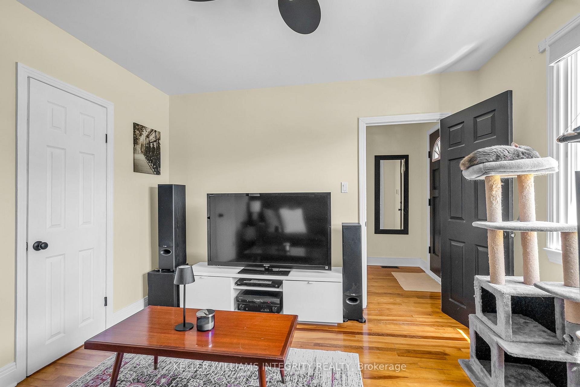 Photo 21 of 31 Dunbar Avenue, Cornwall — HOMEH
