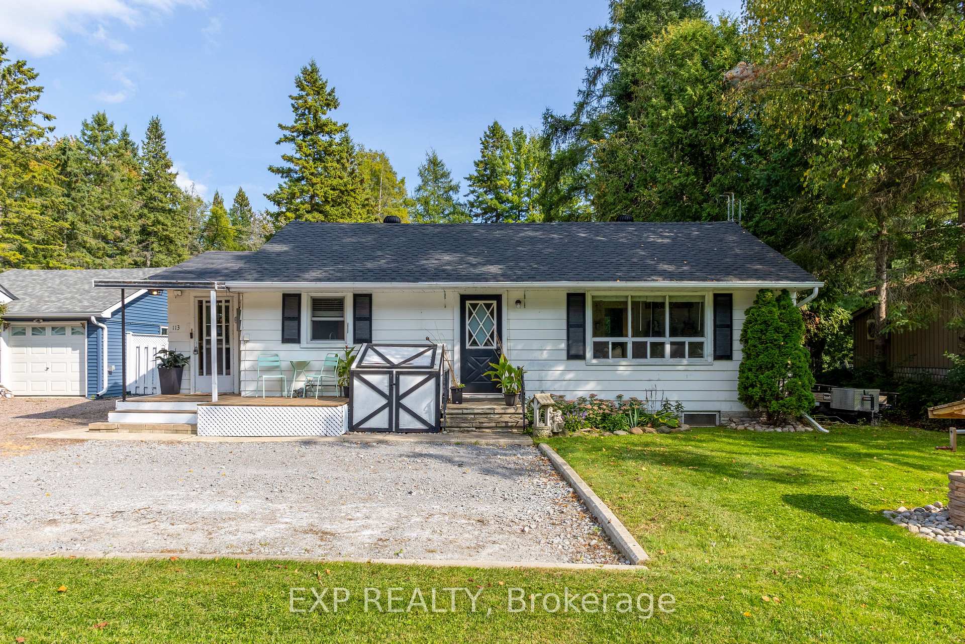 Photo 3 of 113 Station Road, Georgina, Pefferlaw — HOMEH
