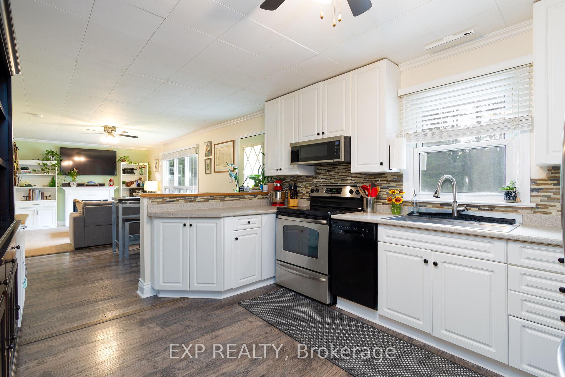 Photo 7 of 113 Station Road, Georgina, Pefferlaw — HOMEH