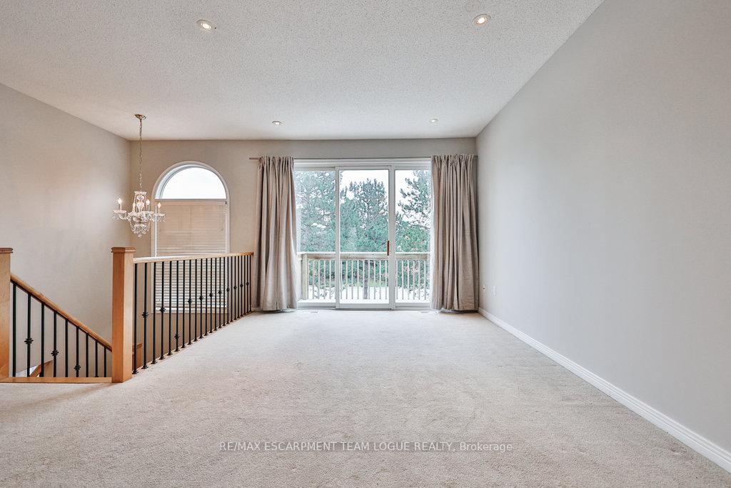 Photo 16 of Unit 15, 4400 Millcroft Park Drive, Burlington, Rose — HOMEH