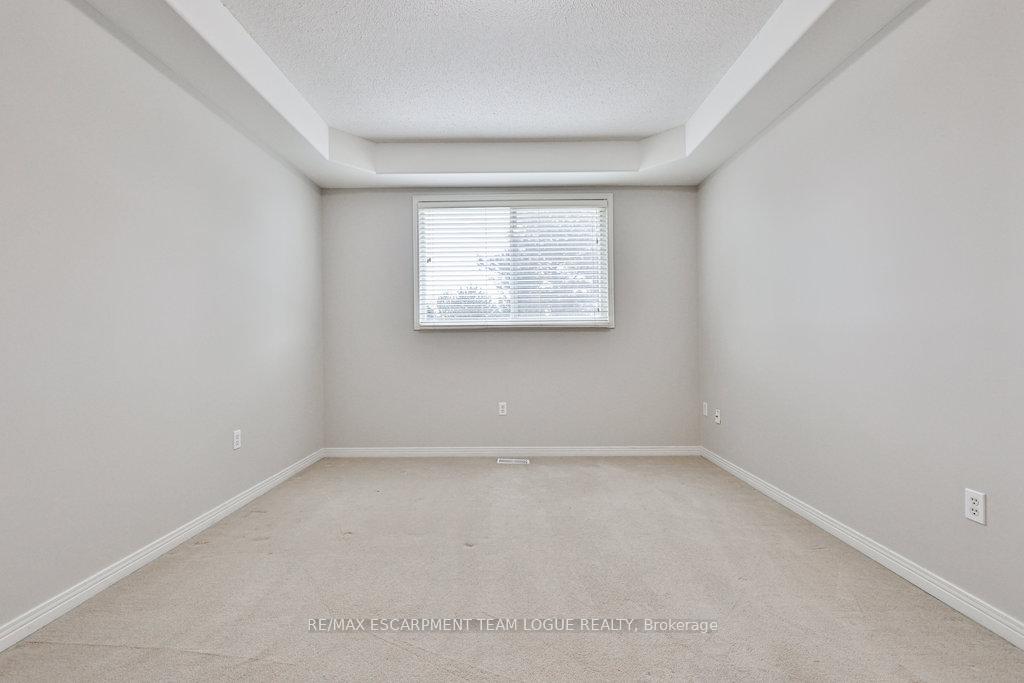 Photo 19 of Unit 15, 4400 Millcroft Park Drive, Burlington, Rose — HOMEH