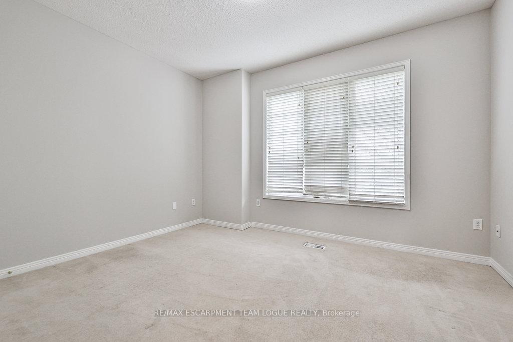 Photo 23 of Unit 15, 4400 Millcroft Park Drive, Burlington, Rose — HOMEH