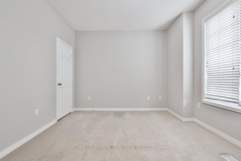 Photo 24 of Unit 15, 4400 Millcroft Park Drive, Burlington, Rose — HOMEH