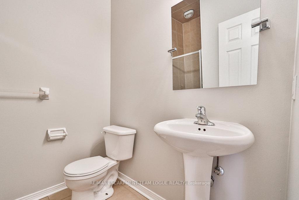 Photo 27 of Unit 15, 4400 Millcroft Park Drive, Burlington, Rose — HOMEH