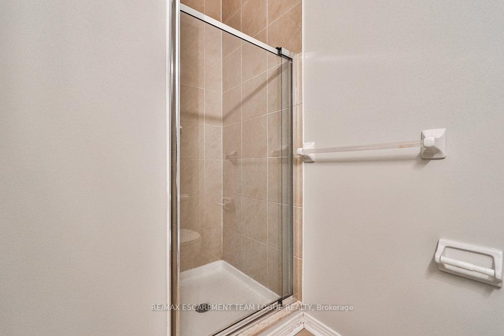 Photo 28 of Unit 15, 4400 Millcroft Park Drive, Burlington, Rose — HOMEH