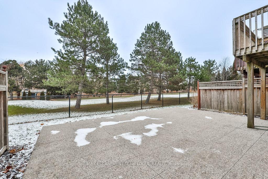 Photo 37 of Unit 15, 4400 Millcroft Park Drive, Burlington, Rose — HOMEH