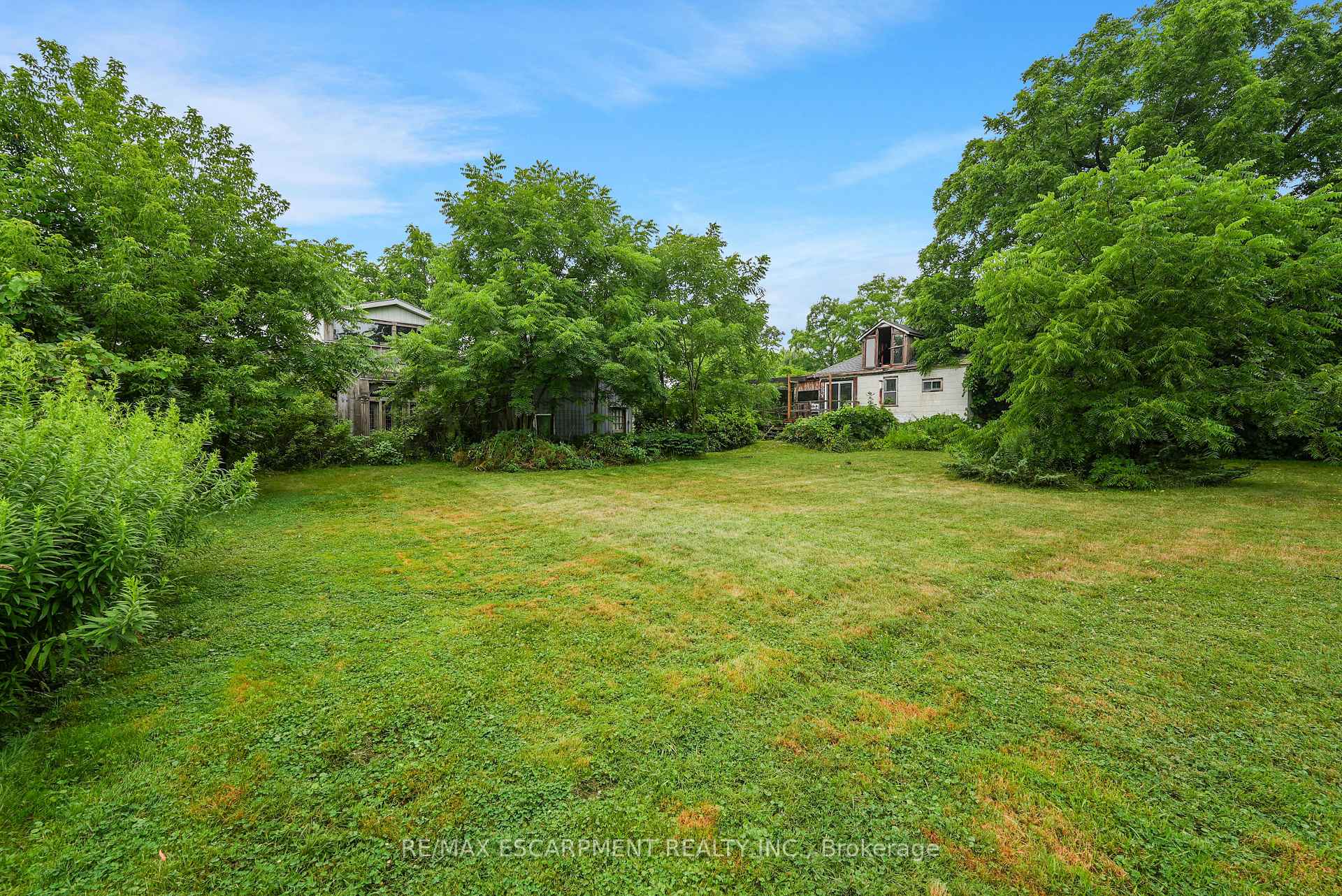 Photo 7 of 185 Thirty Road, Grimsby, Grimsby Escarpment — HOMEH