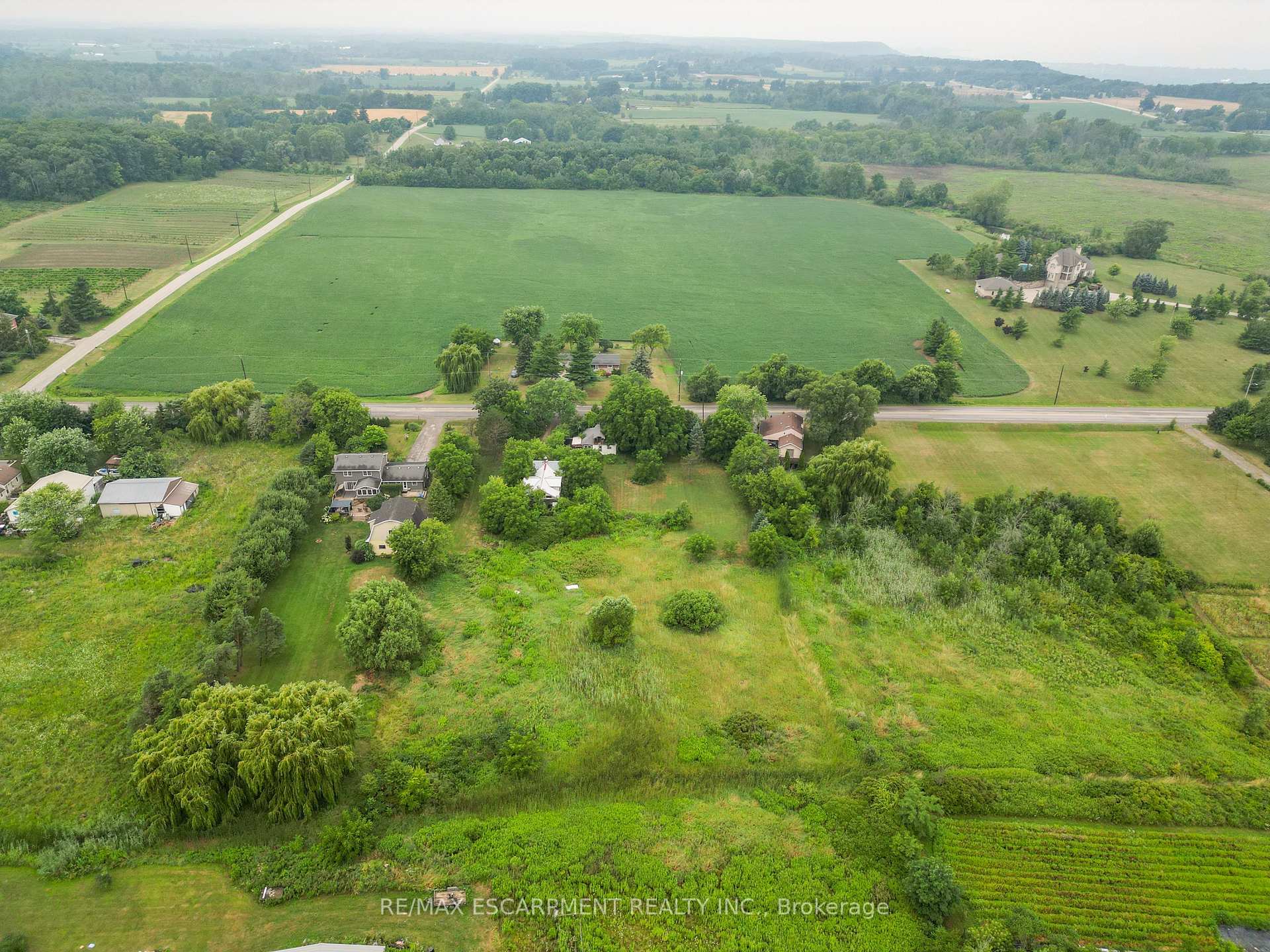 Photo 13 of 185 Thirty Road, Grimsby, Grimsby Escarpment — HOMEH