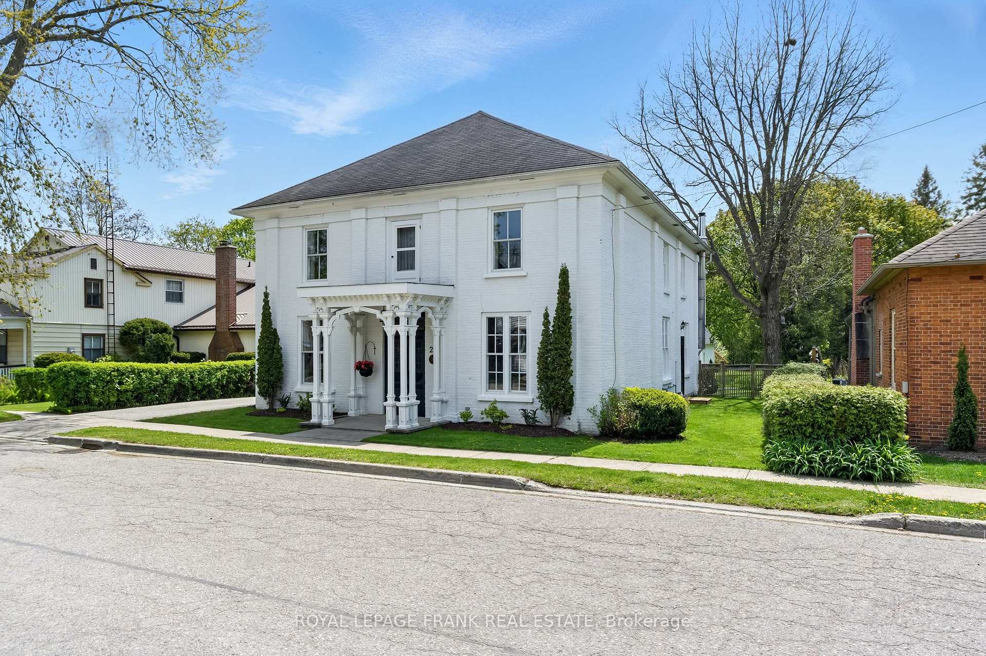 Photo 3 of 25 Park Street, Clarington, Orono — HOMEH