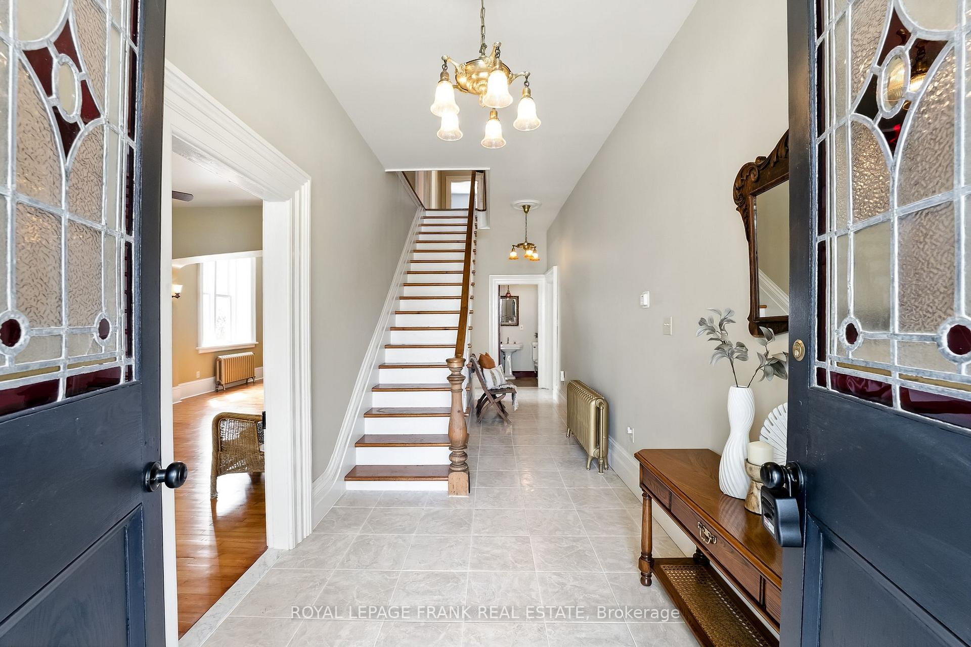 Photo 8 of 25 Park Street, Clarington, Orono — HOMEH