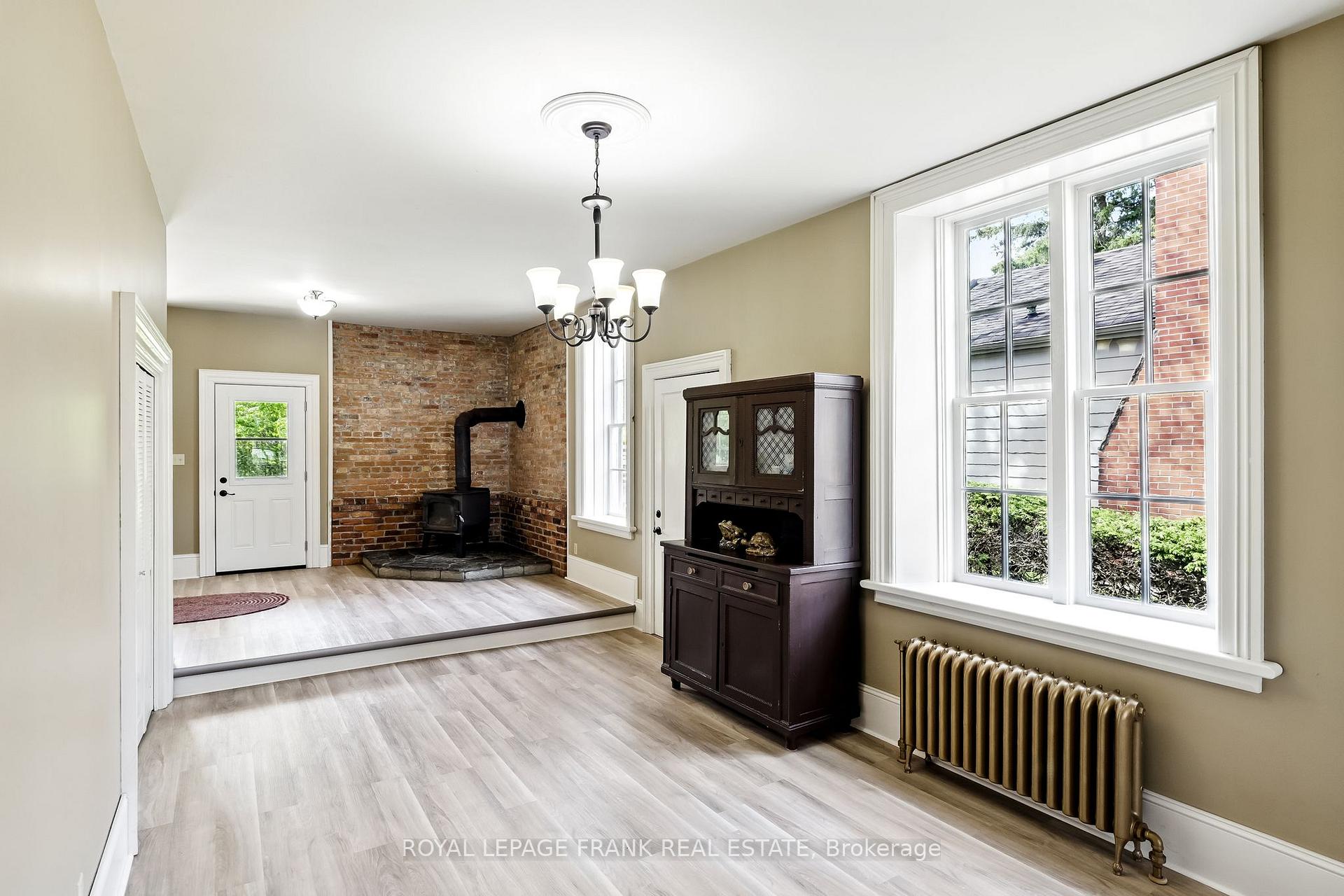 Photo 22 of 25 Park Street, Clarington, Orono — HOMEH