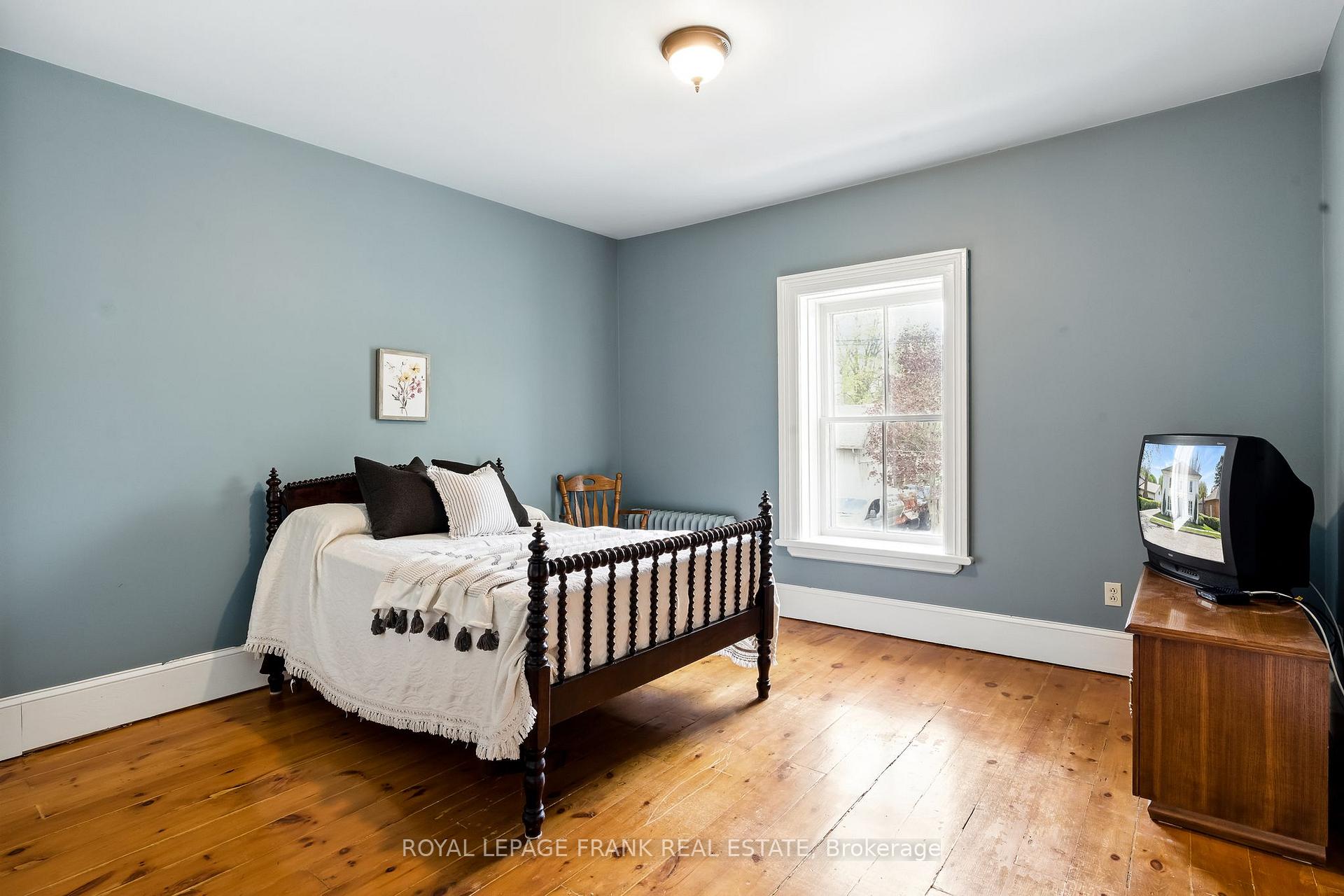 Photo 30 of 25 Park Street, Clarington, Orono — HOMEH