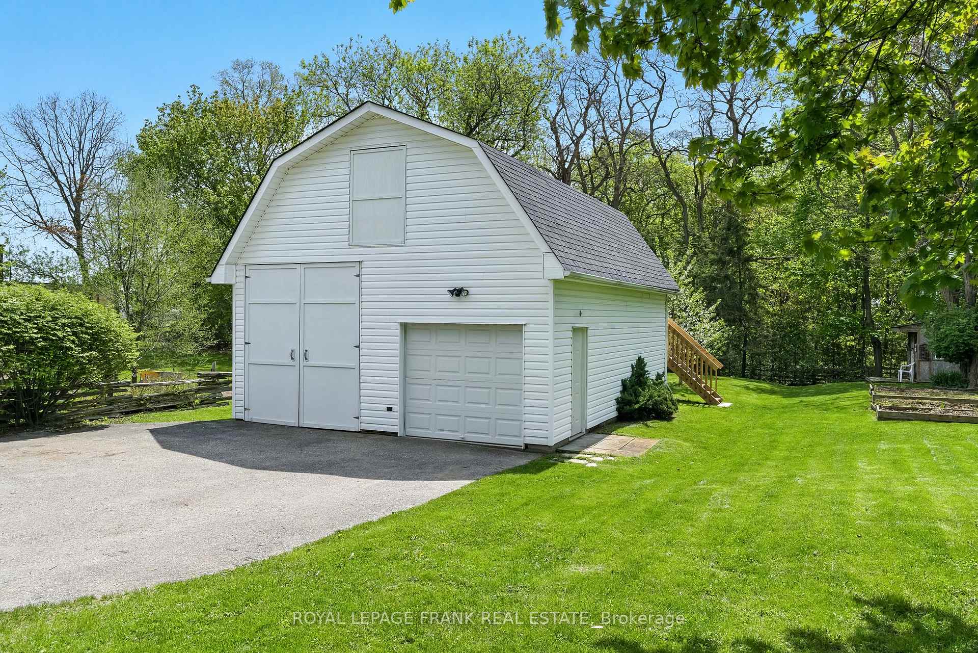 Photo 47 of 25 Park Street, Clarington, Orono — HOMEH