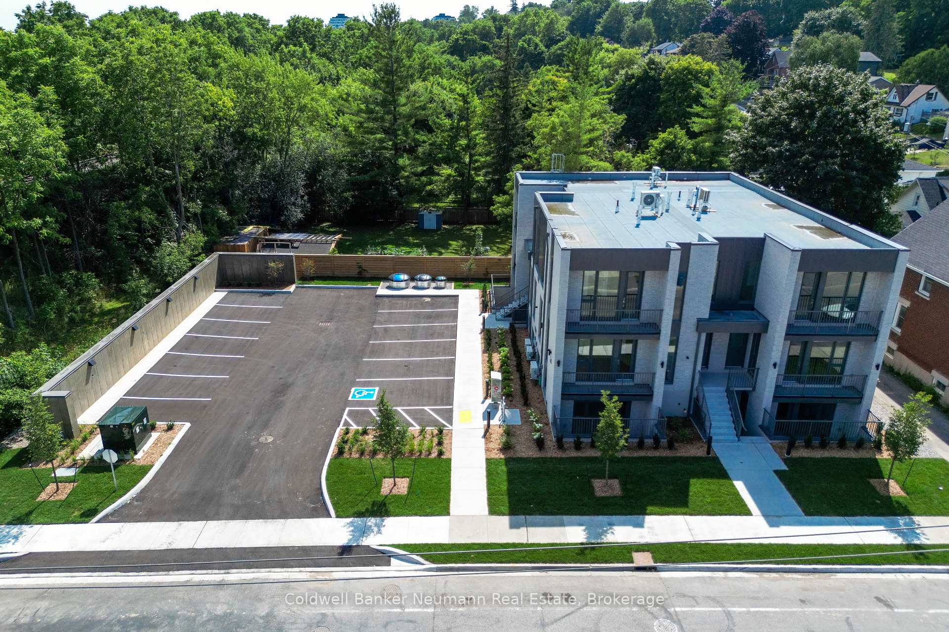 Photo 13 of Unit 5, 14 Stevenson Street N, Guelph, St. George's — HOMEH