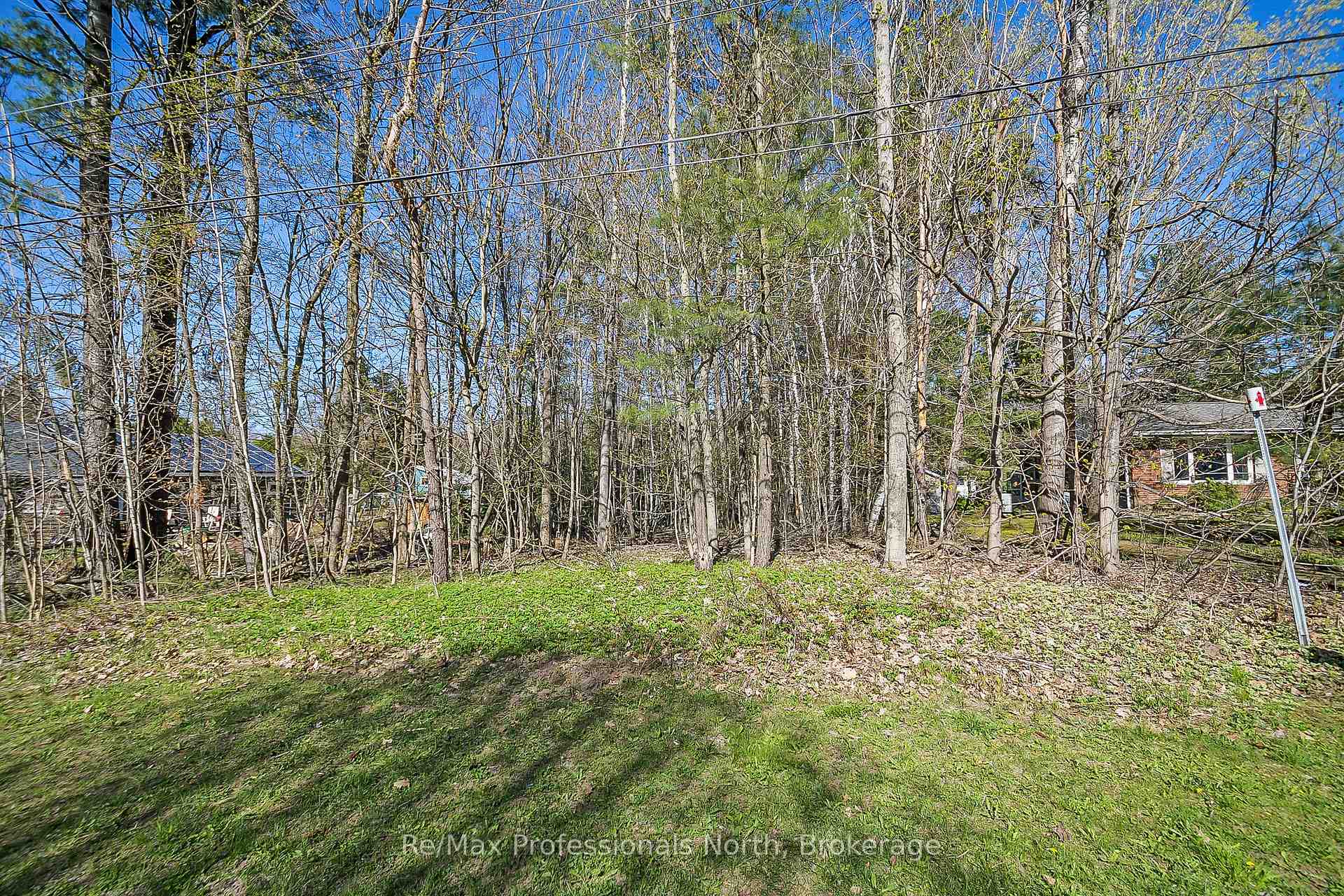 Photo 1 of 160 Robinson Avenue, Gravenhurst, Muskoka (S) — HOMEH