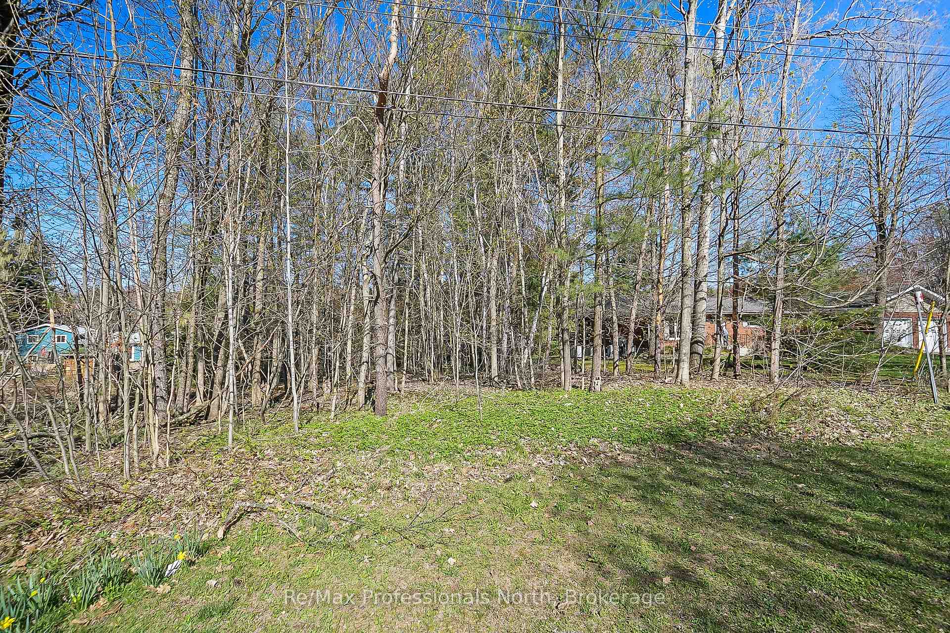 Photo 2 of 160 Robinson Avenue, Gravenhurst, Muskoka (S) — HOMEH