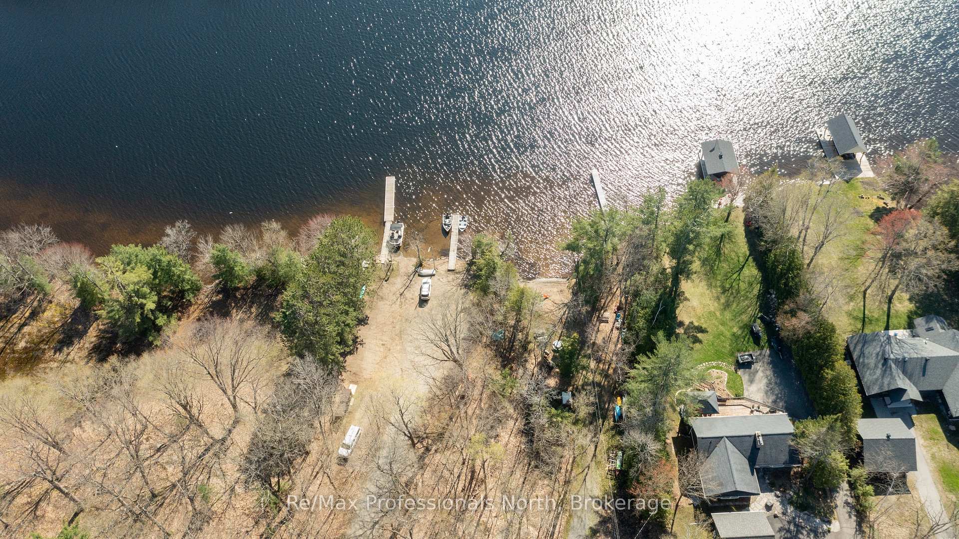 Photo 7 of 160 Robinson Avenue, Gravenhurst, Muskoka (S) — HOMEH
