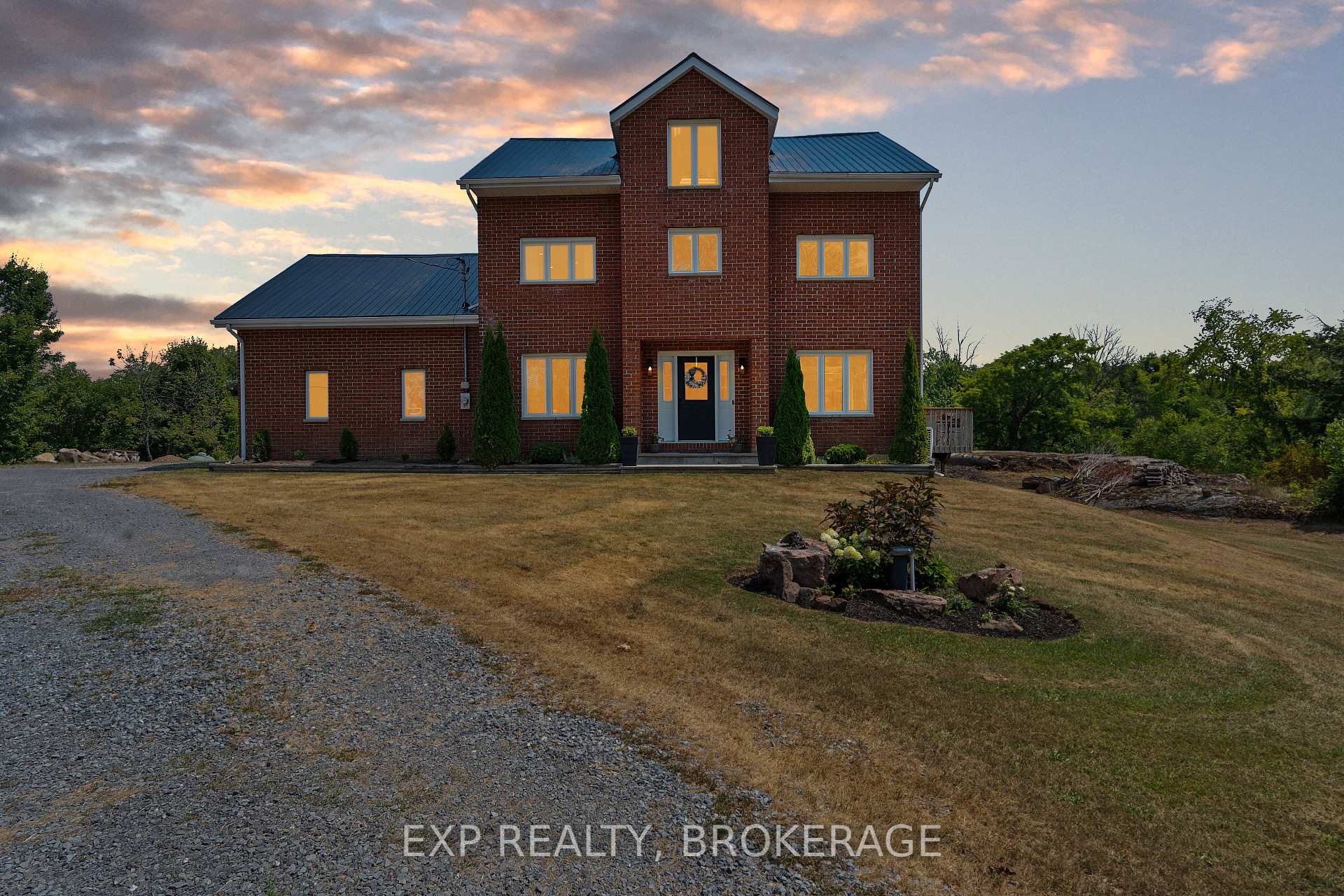 Photo 2 of 4798 Wilmer Road, Frontenac, Frontenac South — HOMEH