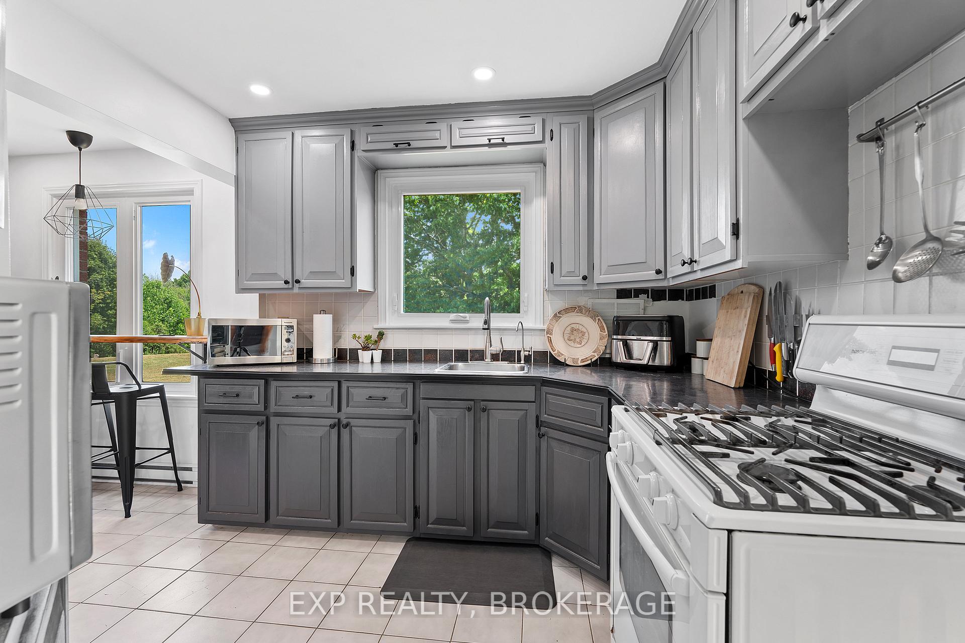 Photo 12 of 4798 Wilmer Road, Frontenac, Frontenac South — HOMEH