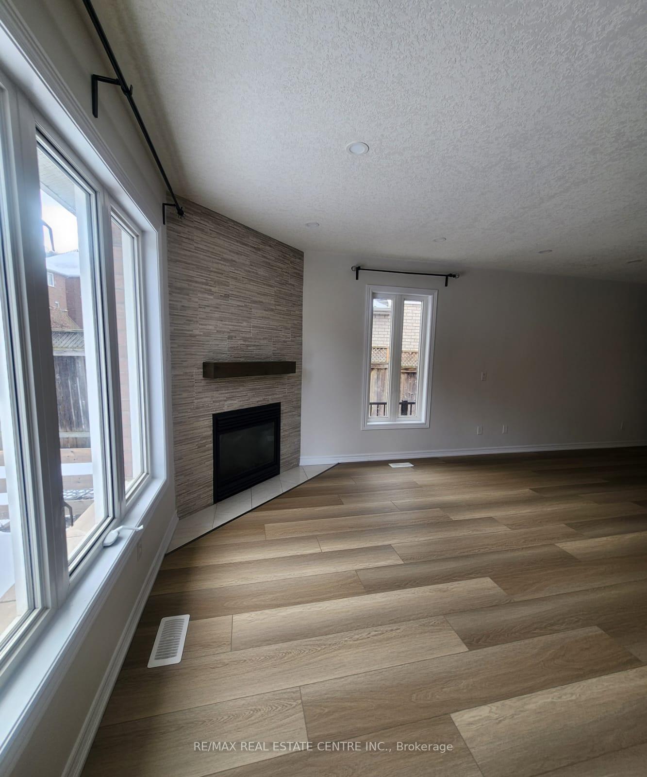 Photo 8 of 210 Dorchester Drive, Grimsby, Grimsby East — HOMEH