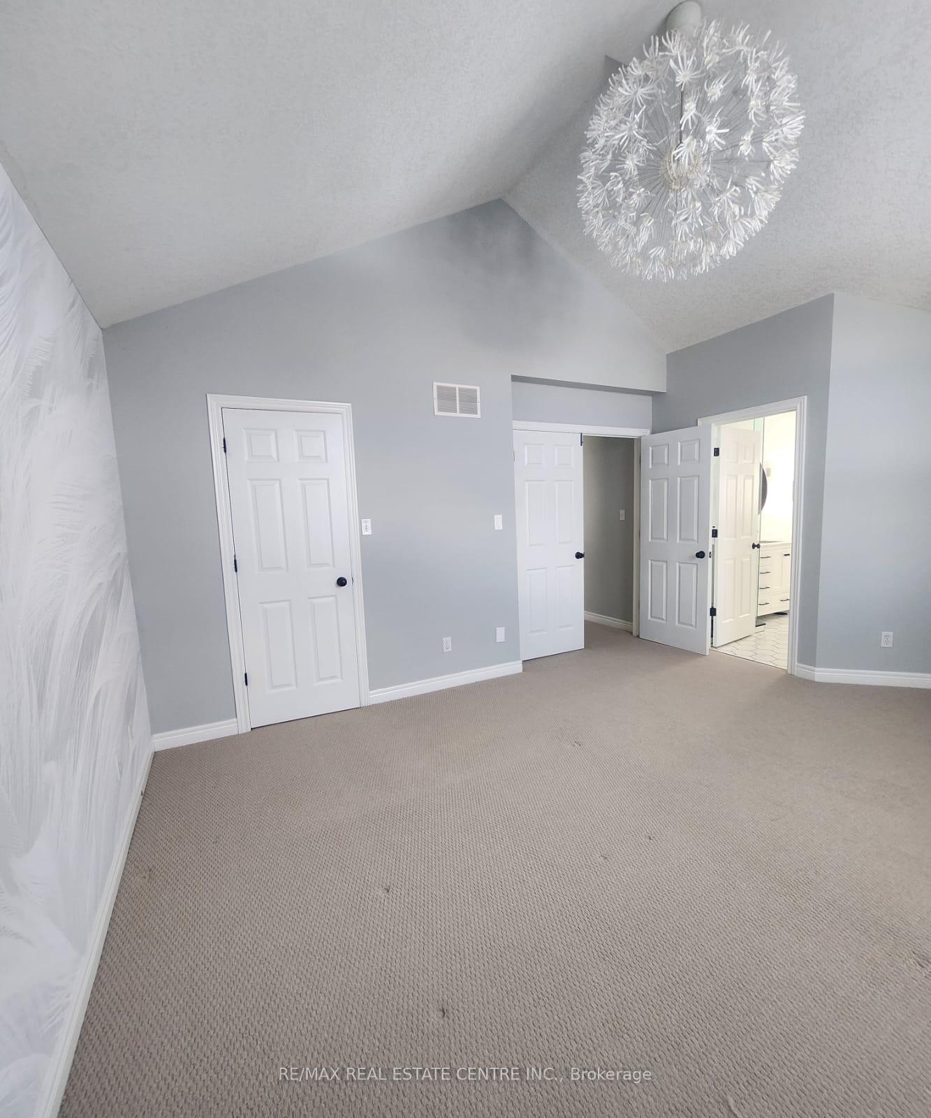 Photo 22 of 210 Dorchester Drive, Grimsby, Grimsby East — HOMEH