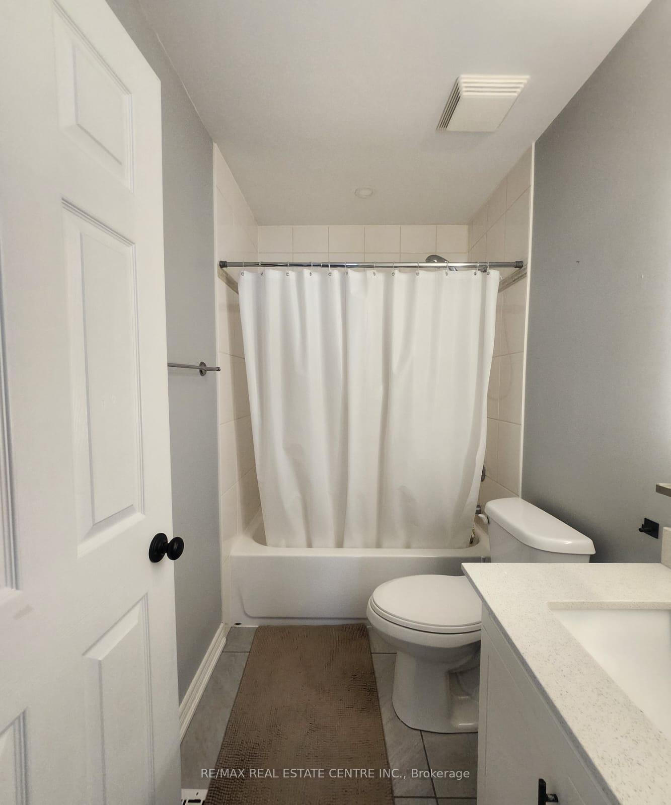 Photo 34 of 210 Dorchester Drive, Grimsby, Grimsby East — HOMEH