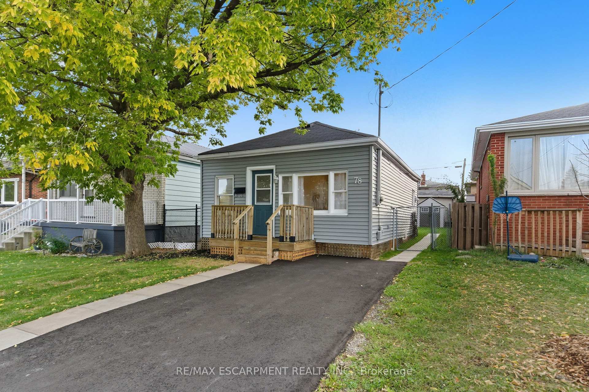 Photo 1 of 78 Delena Avenue N, Hamilton, McQuesten — HOMEH
