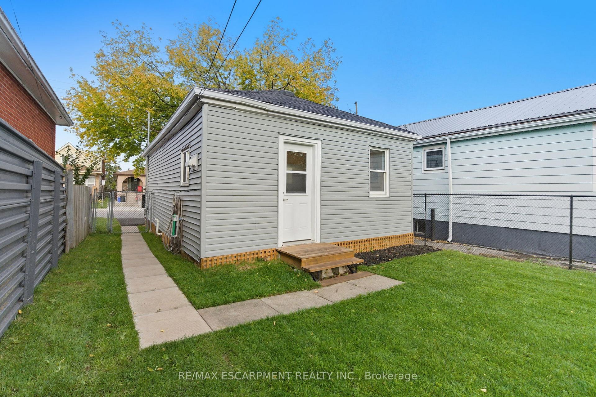 Photo 18 of 78 Delena Avenue N, Hamilton, McQuesten — HOMEH