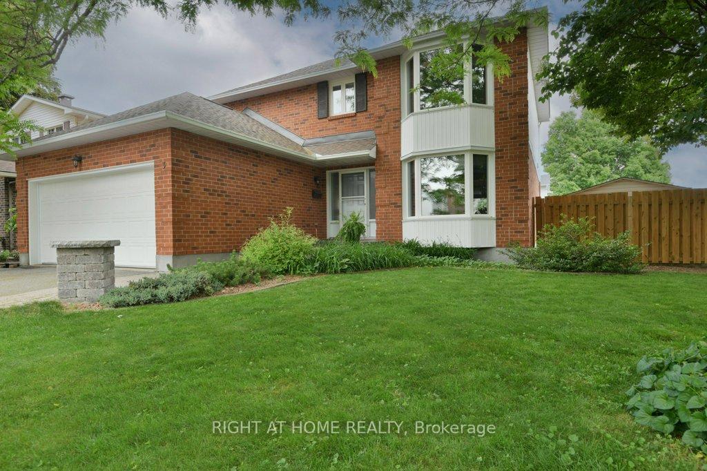 Photo 3 of 3 Mancil Drive, Ottawa, Barrhaven - Knollsbrook — HOMEH