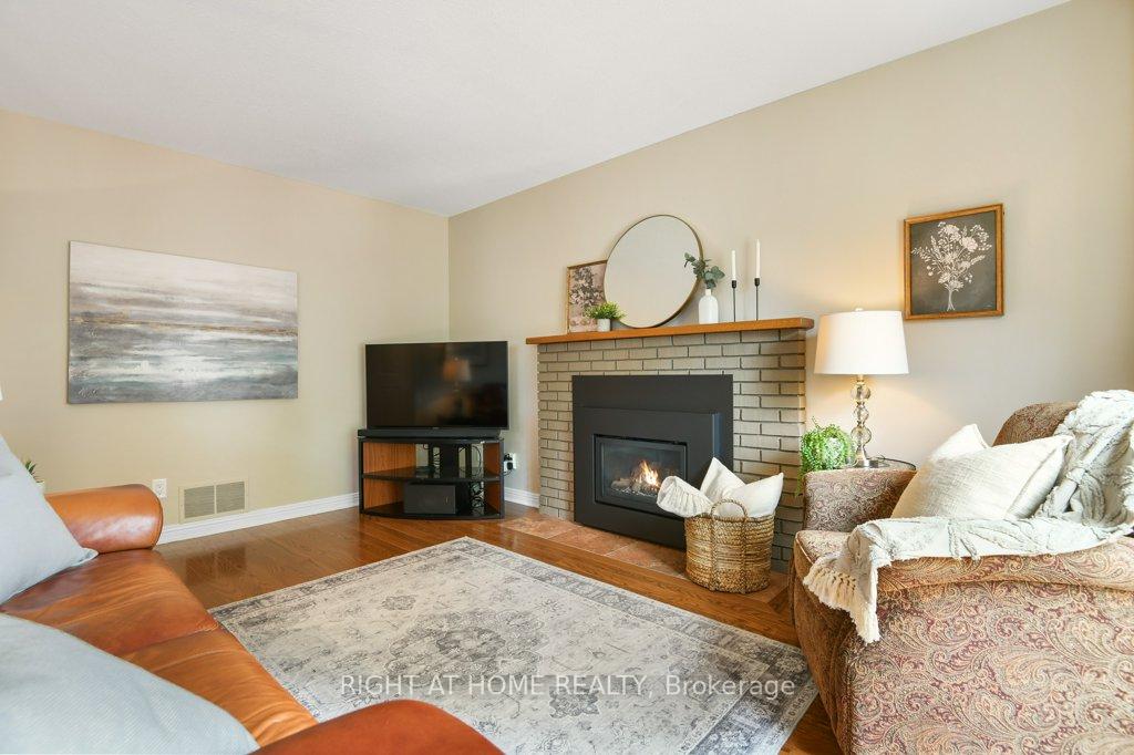Photo 16 of 3 Mancil Drive, Ottawa, Barrhaven - Knollsbrook — HOMEH